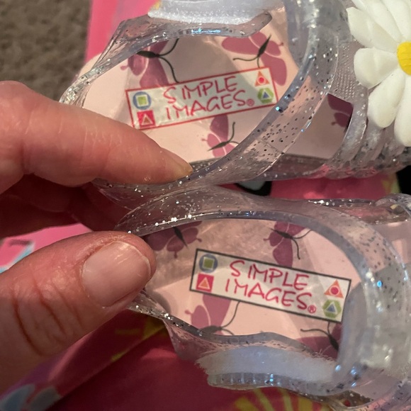 Girls Shoes - Picture 4 of 9